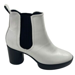 NEW ECCO Shape Sculpted Motion 55 Chelsea Ankle White‎ Boot US 7-7.5 ~ EU 38